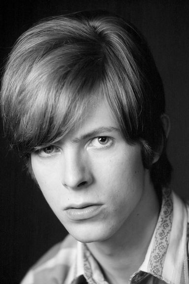 Potraits of Young David Bowie Taken by Gerald Fearnley