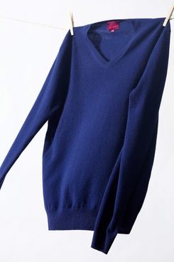 State Cashmere Men's V-neck Cashmere Sweater