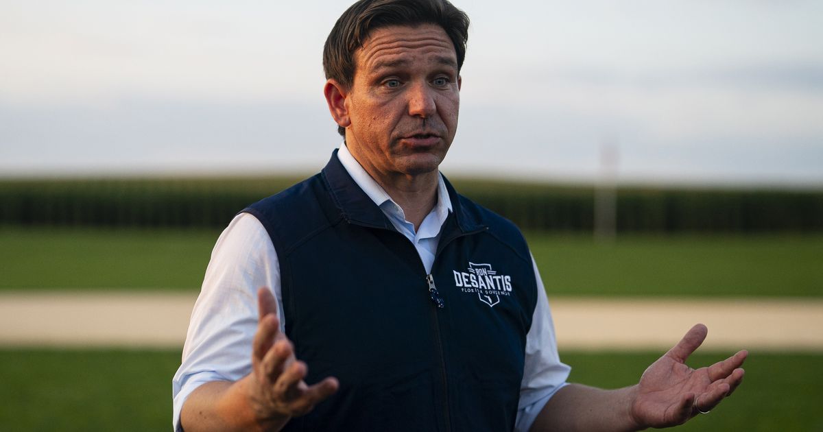Donald Trump Starts Rumor That Ron DeSantis Is Dropping Out - Vimarsana News