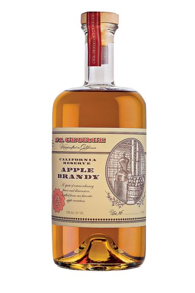 圣乔治烈酒公司(St. George Spirits)的法国和美国橡木陈酿的加州储备(California Reserve)白兰地由16个品种的苹果制成。