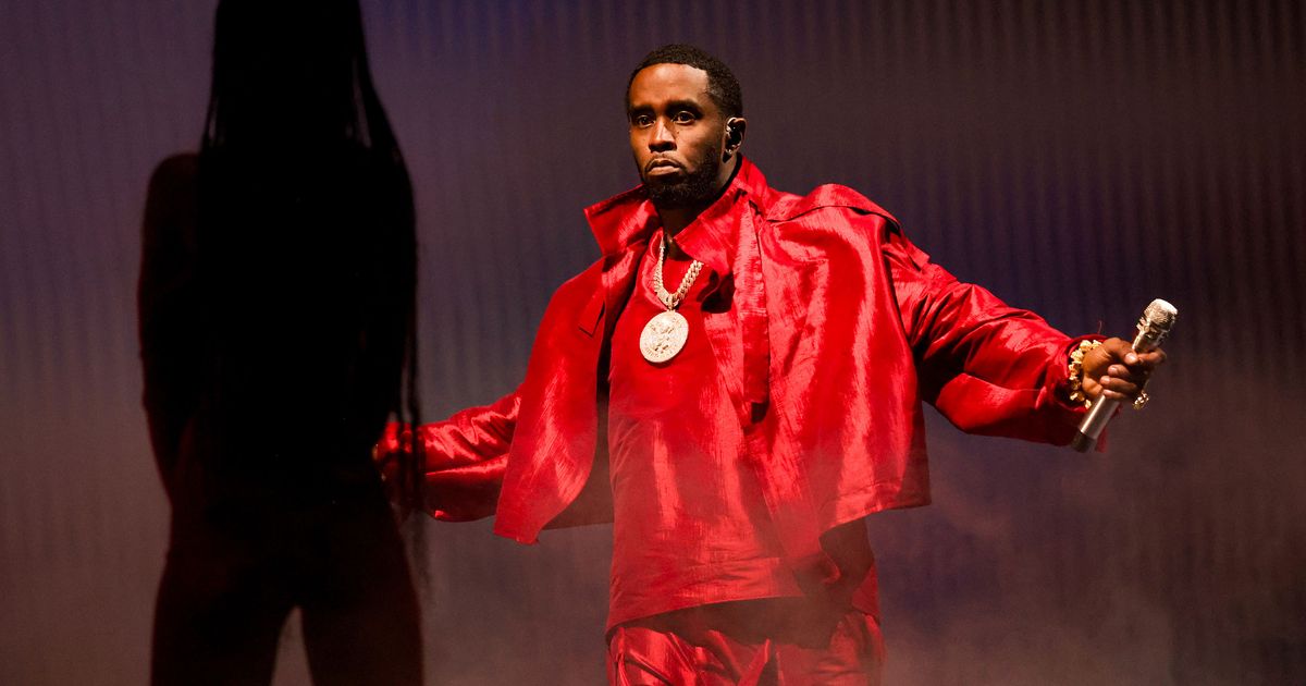 Diddy Wants  Million for His Holmby Hills Mansion