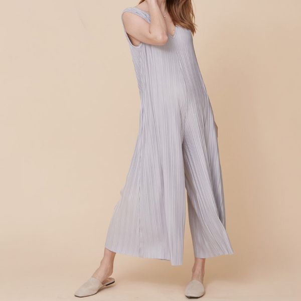 Nothing Fits But Infinite Stretch Pleated Jumpsuit Review