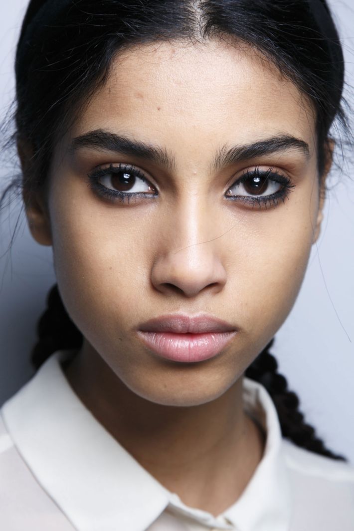 Runway Beauty: Clumpy Eyelashes Were All Over Milan