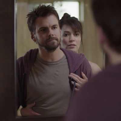 Tommy Dewey as Alex, Britt Lower as Sarah.