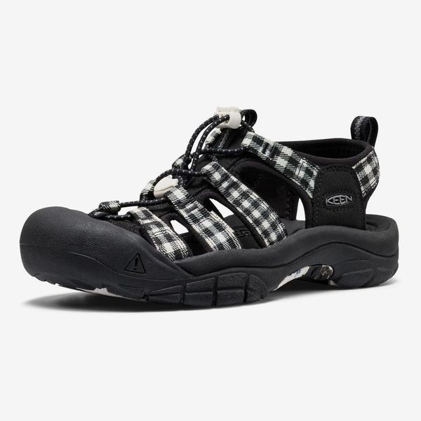 Keen Newport H2 Closed Toe Water Sandals