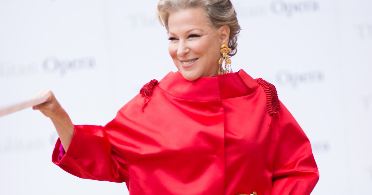 処女を探すのをやめる時間：ベット・ミドラーは言いますHocus Pocus続編は起こっていません