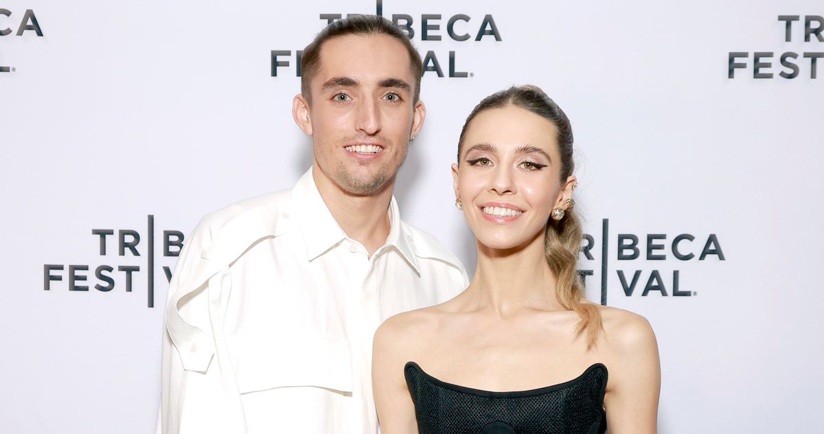 Netflix's Skywalkers Couple Gets Engaged, Arrested Atop Empire State Building