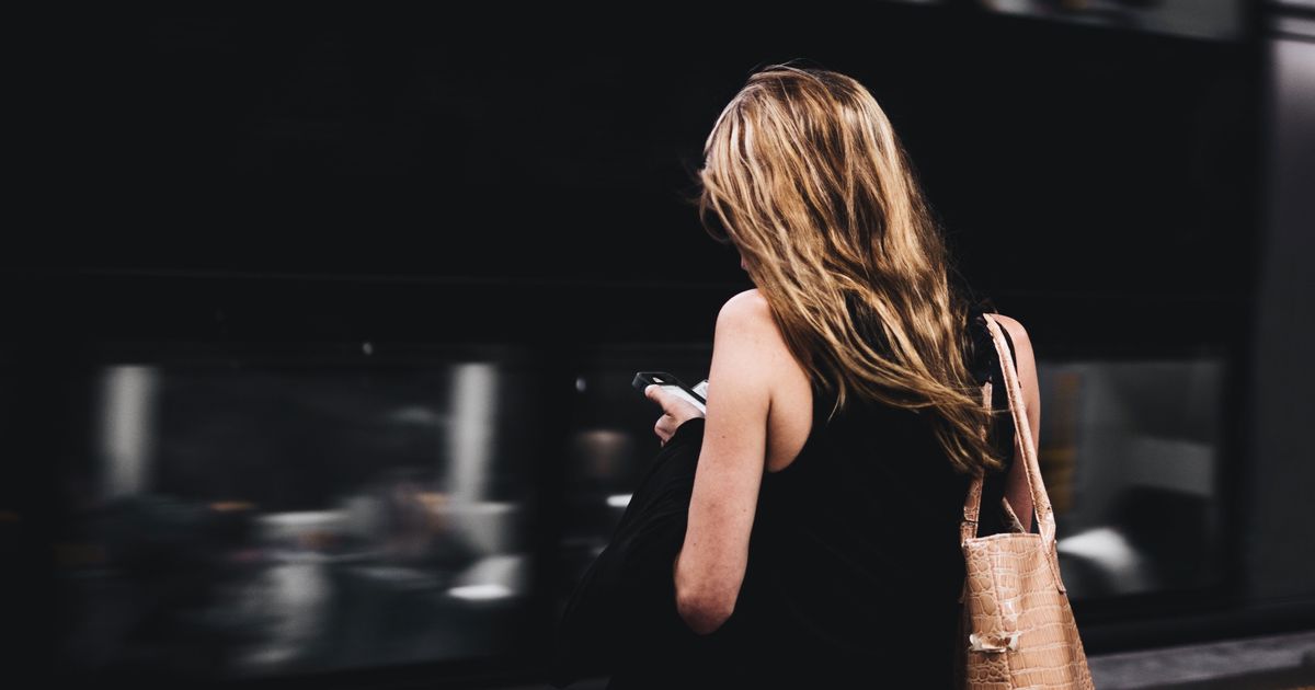 Back Pain Causes Is My Heavy Purse to Blame?