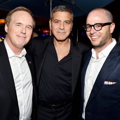 https://pyxis.nymag.com/v1/imgs/b82/79c/6a893b9a03d916a1ecf5496cab85fc43c9-19-george-clooney-brad-bird-damon-lindel.rsquare.w400.jpg