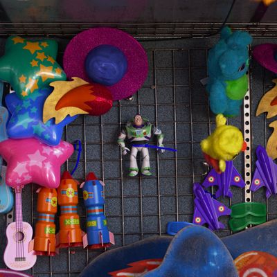 Toy story best sale 4 carnival