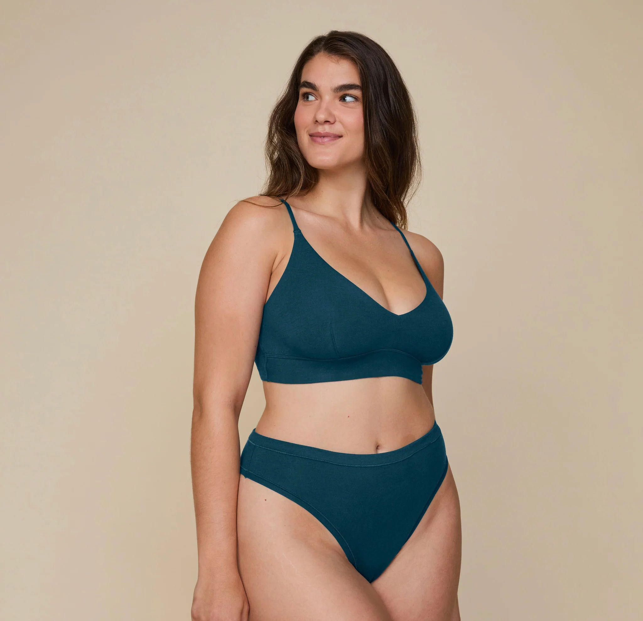 9 Best Wireless Bras for Large Breasts | The Strategist, image size:2048x1978