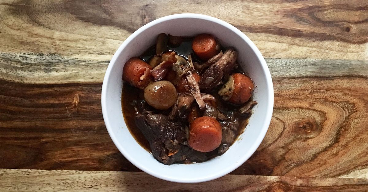 Featured image of post Steps to Make Slow Cooker Beef Bourguignon Delish