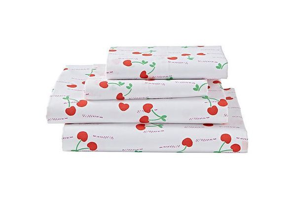 The Land of Nod Full Cherry on Top Sheet Set