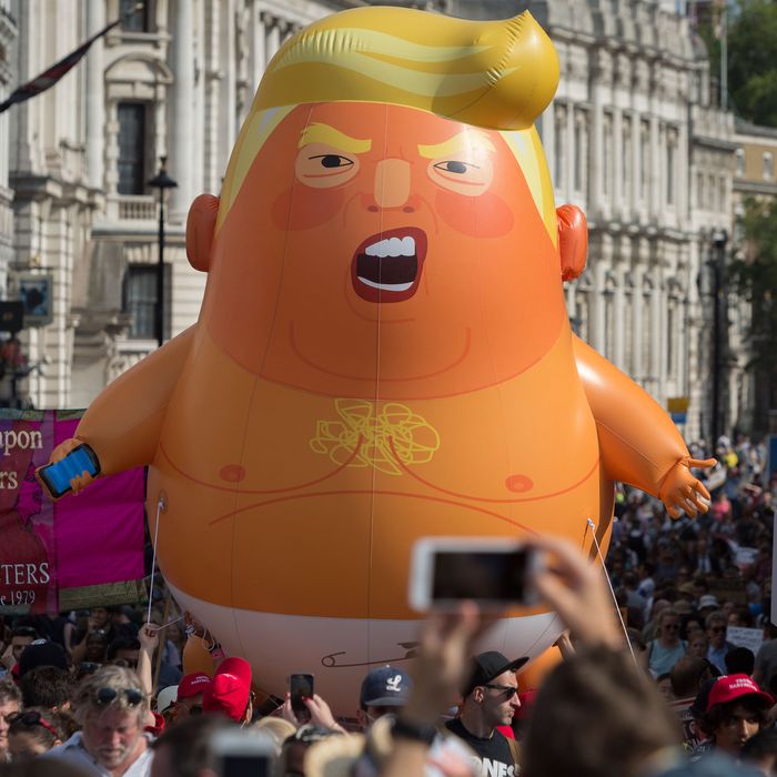 Trump Baby Balloon Coming To The U S First Stop New Jersey