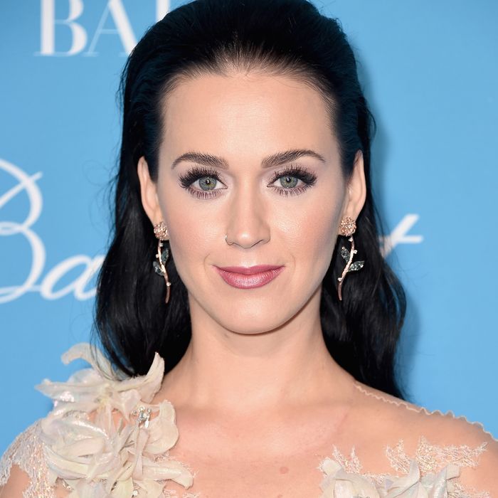 Katy Perry Tweets That Word of the Day Is 'Machiavellian'