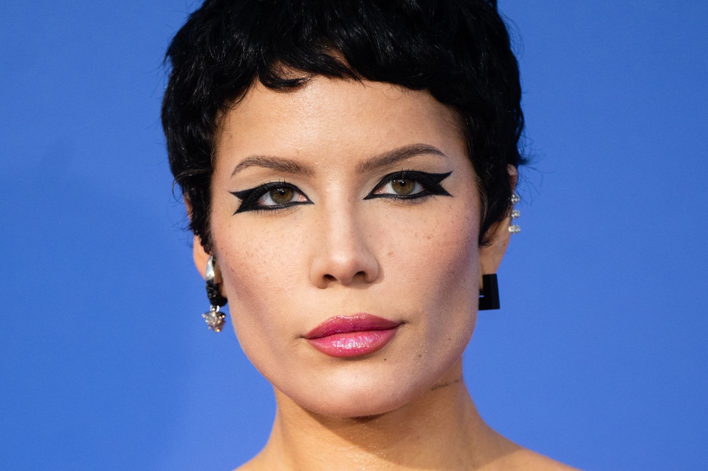 Halsey’s Upcoming Album Was Inspired by Lupus Diagnosis