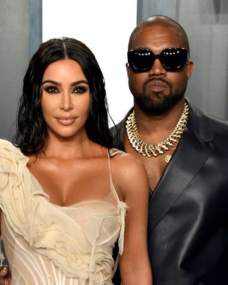 Kim Kardashian May Keep L A Mansion In Kanye West Divorce