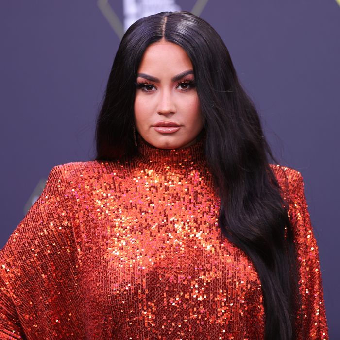 Demi Lovato Gets A Post-Breakup Haircut And New Hair Color