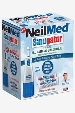 NeilMed Sinugator Cordless Pulsating Nasal Wash Kit with One Irrigator