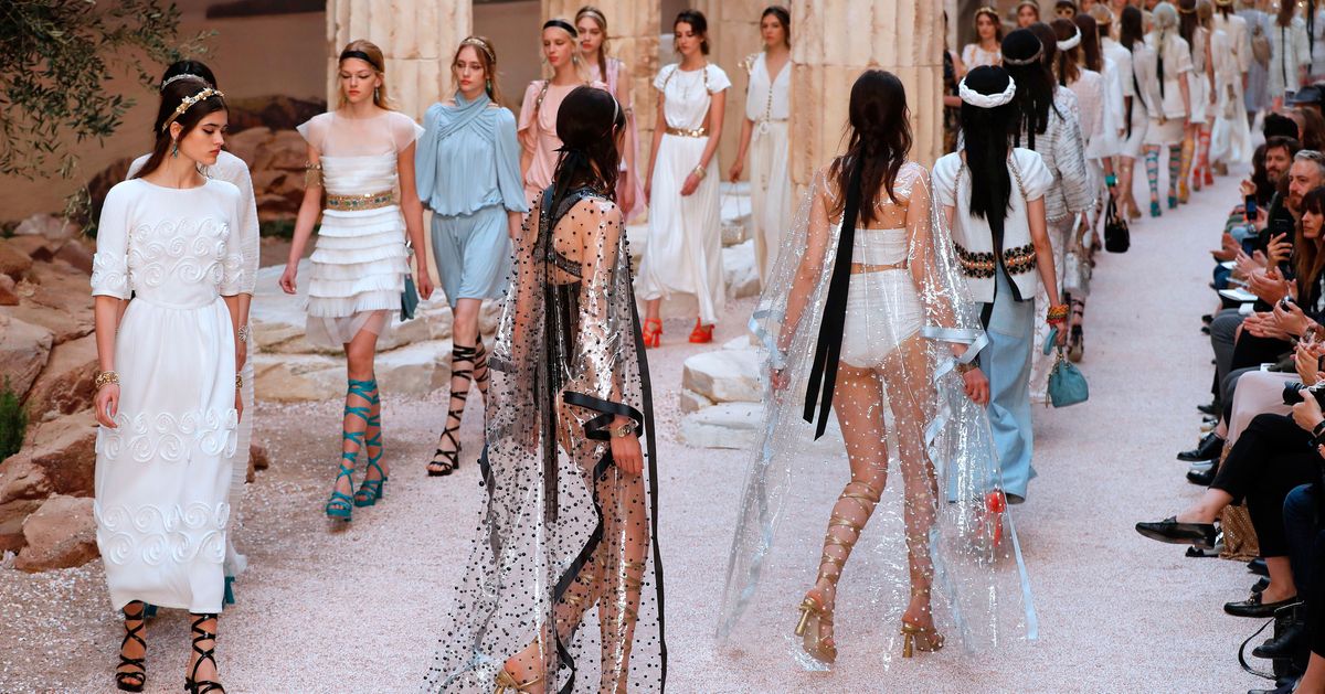 Chanel Cruise 2018 Channeled Ancient Greece