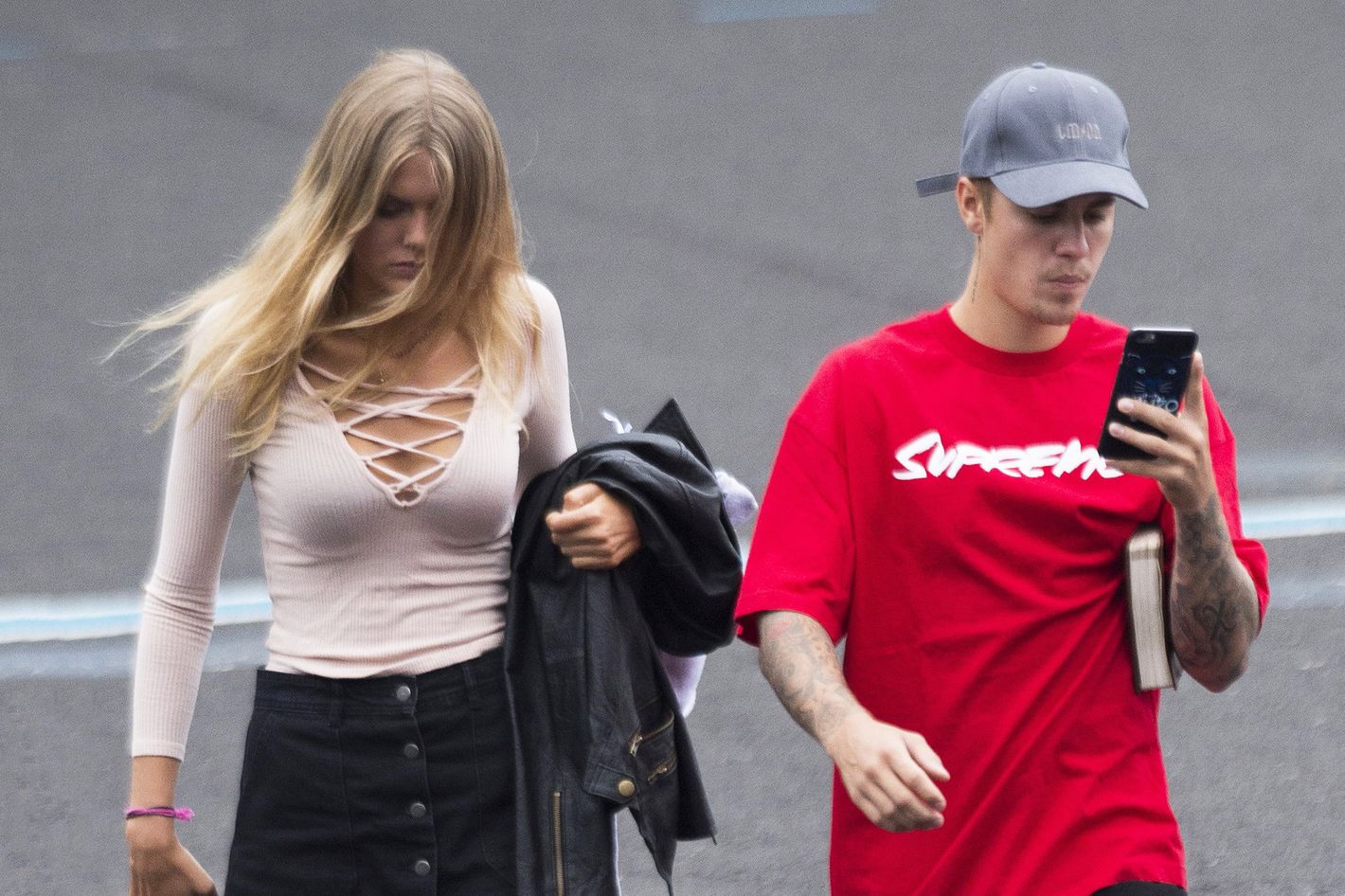 Justin Bieber S New Gal Is Named Bronte Blampied