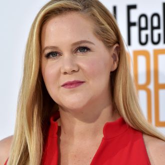 Amy Schumer Heads Back to TV With ‘Love, Beth’ on Hulu