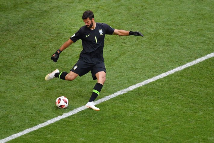 Alisson Becker.