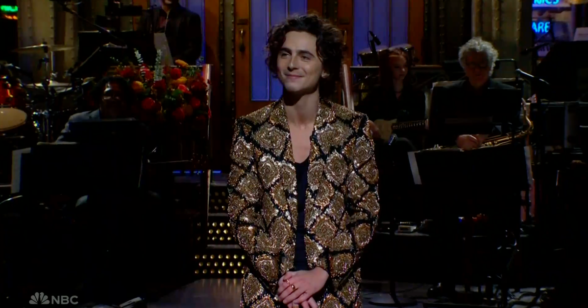 Timothée Chalamet Is Allowed to Promote 'Wonka' on 'SNL' - Vimarsana News