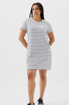 Gap relaxed t-shirt dress with pockets