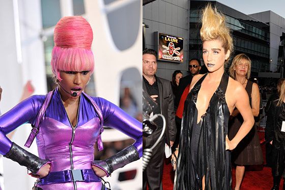 Nicki Minaj vs. Lady Gaga Stuffed animal dress and pink wig  Fashion  inspiration design, Fairytale fashion, Old clothes refashion
