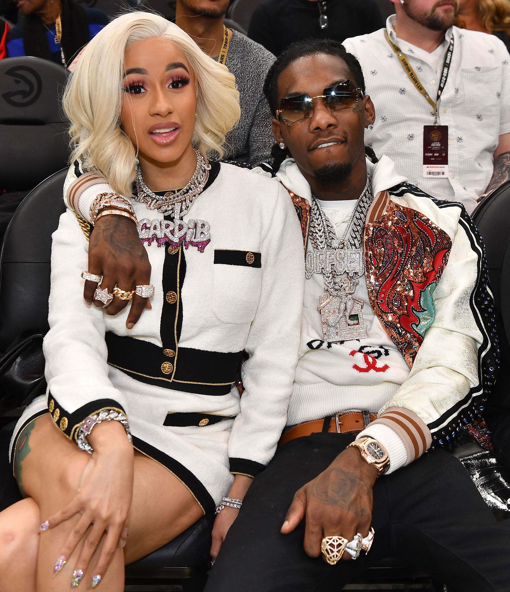 Offset Playfully Came For Cardi B's Go-To Hairstyle And Twitter Had A Lot  To Say