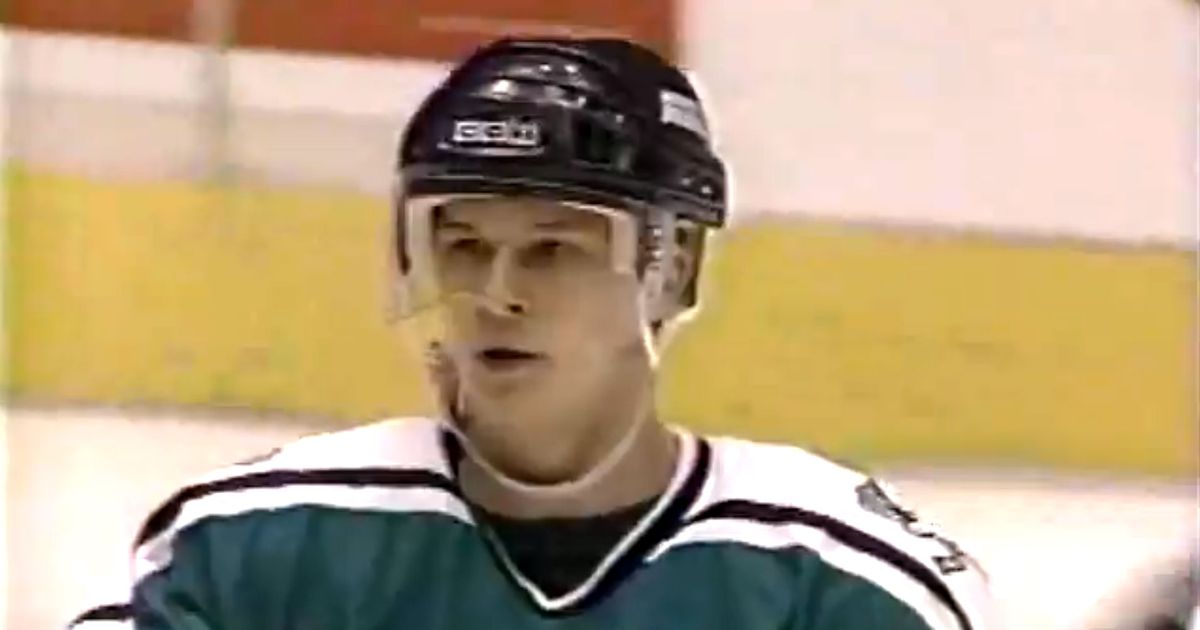 Random Hockey Video of the Day: The Best Ugly Jersey in Hockey History