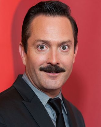 Thomas Lennon arrives at the NBCUniversal's 