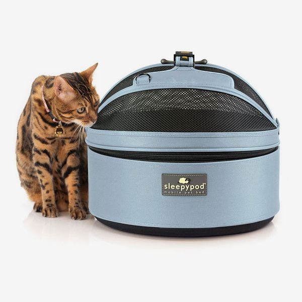 Flexible cat clearance carrier