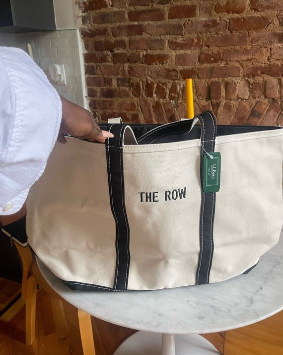How 7 People Chose Their Ironic Boat and Tote Inscriptions