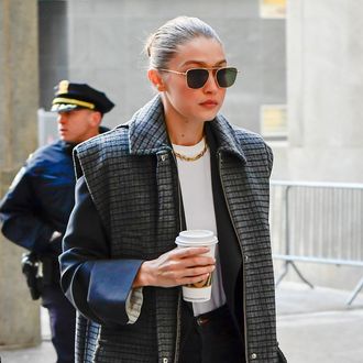 gigi hadid makes her way to the court as a potential juror in harvey  weinstein's trial in new york city-160120_5
