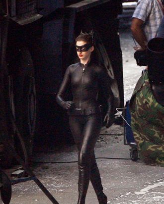Christian Bale, Anne Hathaway and Gary Oldman on the set of 'Dark Knight Rises.' Seen as Batman, Cat Woman and Gordon, the trio are seen on set for a scene. They get touched up with make up and Anne at one point puts her head on Christian Bales shoulder.
<P>
Pictured: Anne Hathaway
<P>
<B>Ref: SPL319321 240911 </B><BR/>
Picture by: PhamousFotos / Splash News<BR/>
</P><P>
<B>Splash News and Pictures</B><BR/>
Los Angeles:310-821-2666<BR/>
New York:212-619-2666<BR/>
London:870-934-2666<BR/>
photodesk@splashnews.com<BR/>
</P>