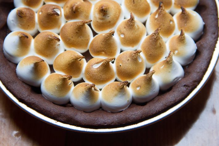 Peanut-butter-s&#8217;mores pie.