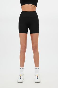 Girlfriend Collective Compressive Pocket Run Shorts