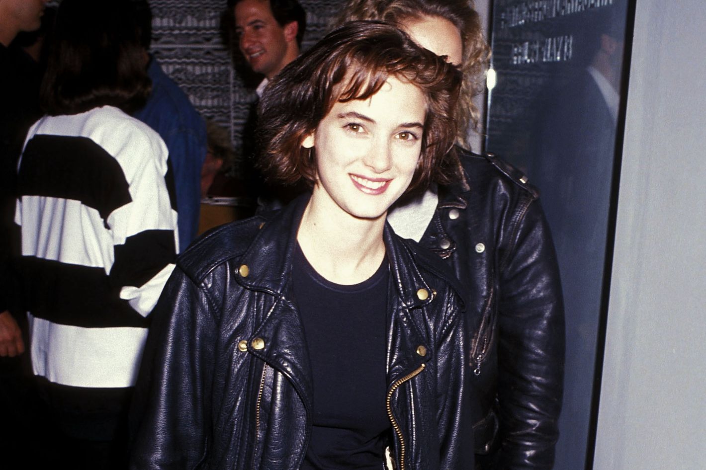 Young Winona Ryder #shorthair #hairstyle #wolfcut | TikTok