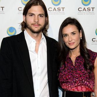 Demi Moore Slams Ashton Kutcher Divorce, Sex, and Threeways