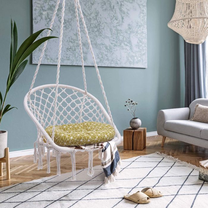 comfortable hanging chairs