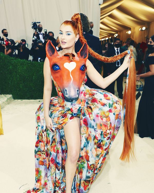 2021 Met Gala: Kim Petras Wears a Giant Horse Head