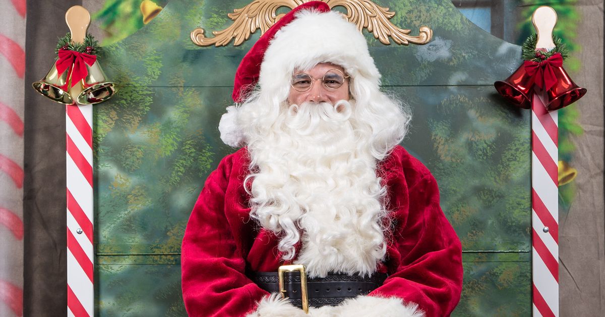 Santa Criticized For Tearing Off Beard And Swearing At Kids