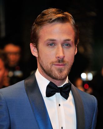 Sexy Ryan Gosling Wants to Knit You a Sexy ‘Off-Putting Scarf’