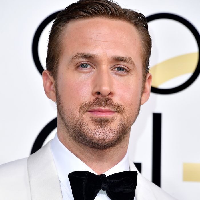 Ryan Gosling Proves He’s a Dream Boyfriend In Globes Speech