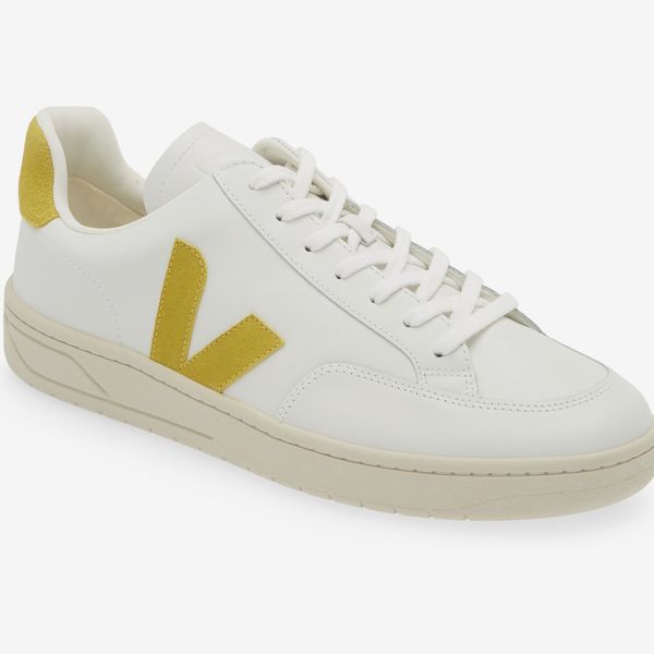 Veja V-12 Sneaker - Men’s