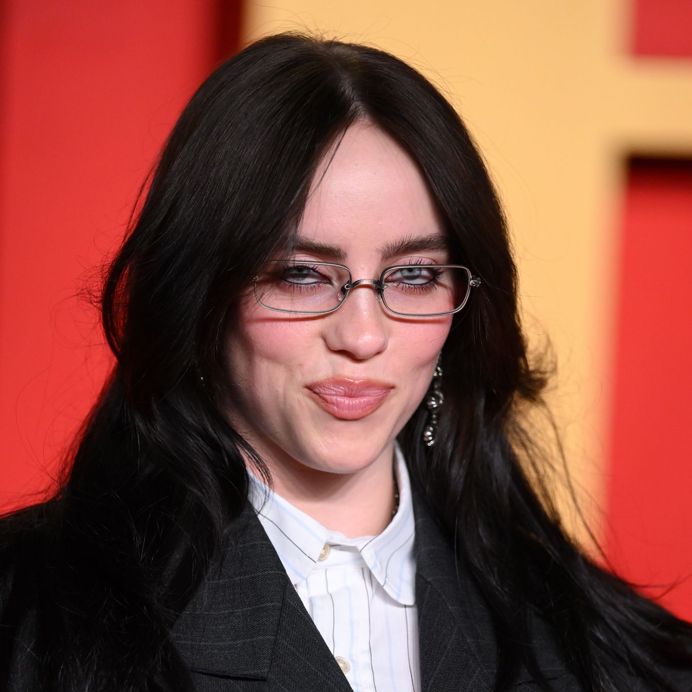 Billie Eilishs Lunch Is a Spicy Queer Anthem: Music Video