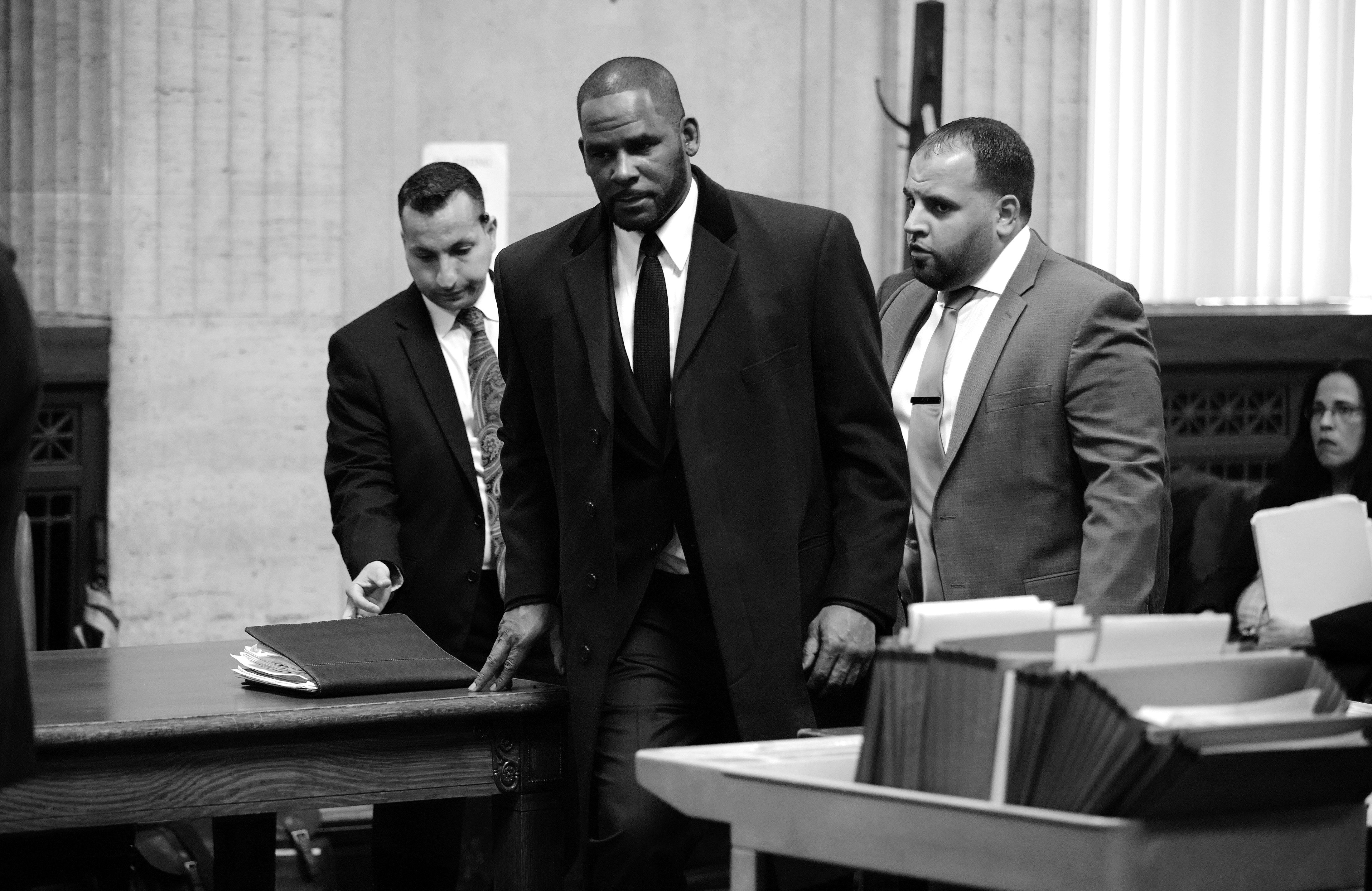 4400px x 2858px - R. Kelly Sentenced to 30 Years in Prison for Sex Trafficking