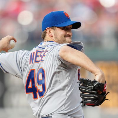 Starting pitcher Jonathon Niese #49 of the New York Mets delivers a pitch during the game against the Philadelphia Phillies at Citizens Bank Park on April 14, 2012 in Philadelphia, Pennsylvania.